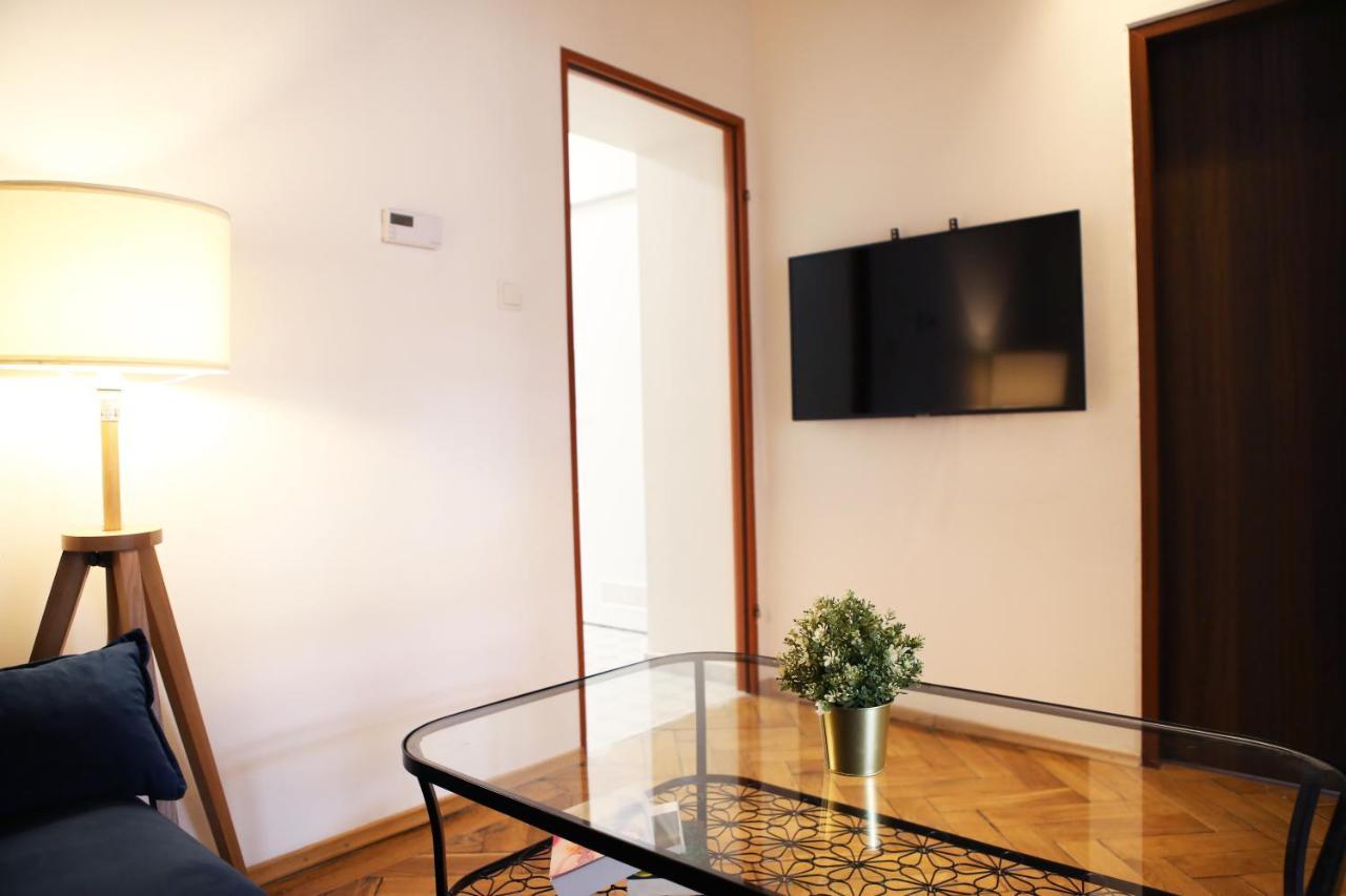 Classic Apartments Pilsudskiego Street كراكوفيا المظهر الخارجي الصورة