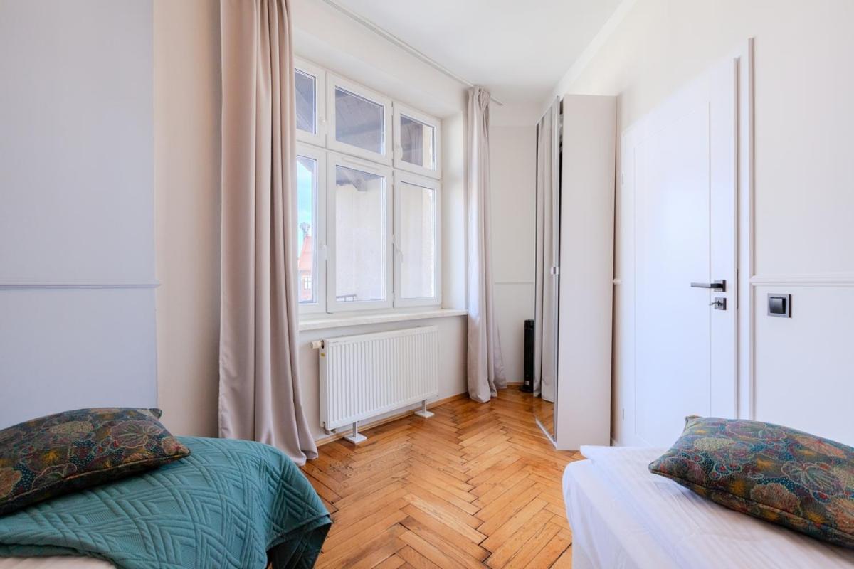 Classic Apartments Pilsudskiego Street كراكوفيا المظهر الخارجي الصورة