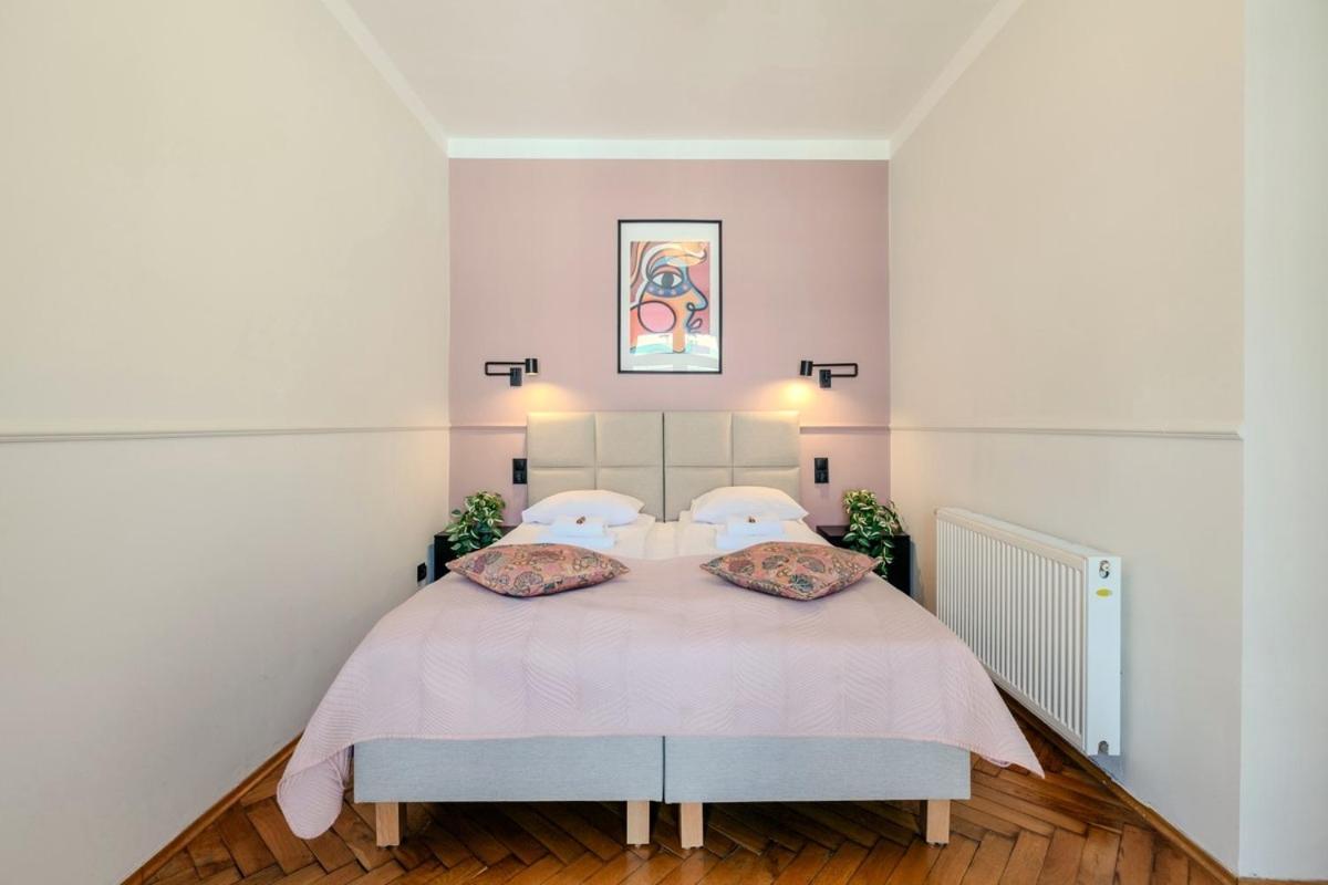 Classic Apartments Pilsudskiego Street كراكوفيا المظهر الخارجي الصورة