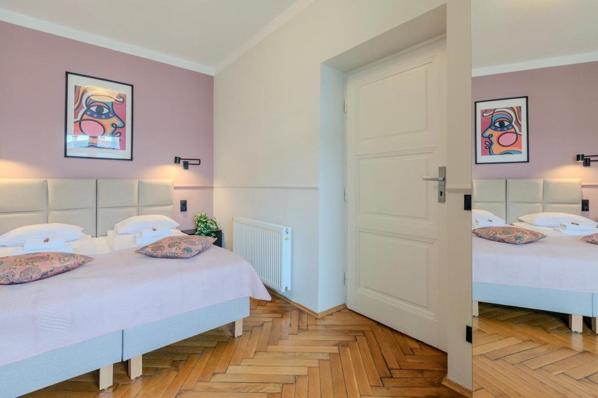 Classic Apartments Pilsudskiego Street كراكوفيا المظهر الخارجي الصورة